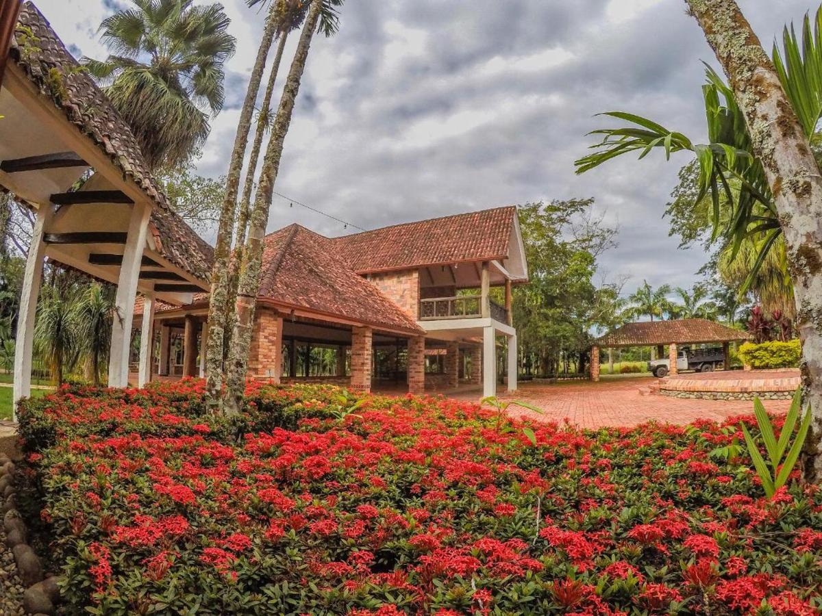 Hotel Hacienda Gualanday Apiay Ngoại thất bức ảnh